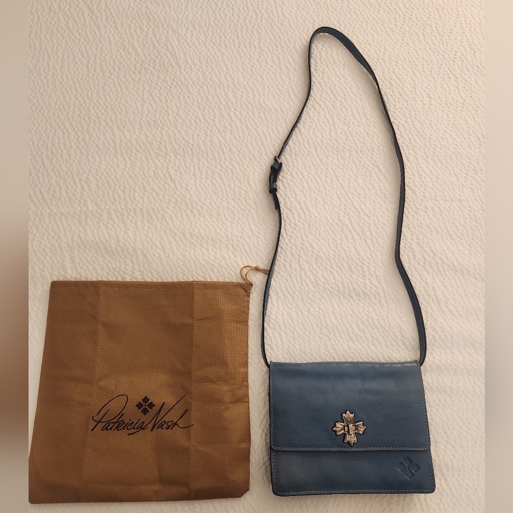 Patricia Nash Consilina Crossbody Organizer